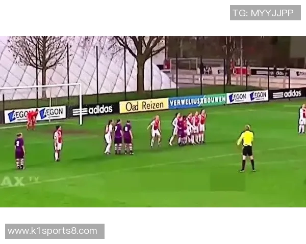 足球专卖店全新开业球迷必备装备一站购齐享受激情赛事体验